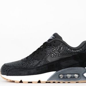 Nike Air Max 90 - Safari size 8